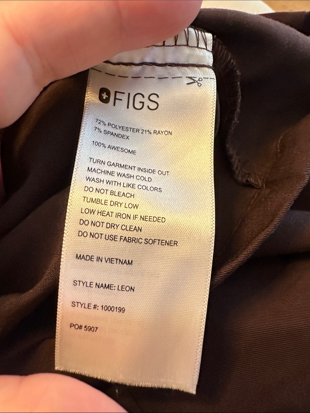 Figs Men’s V-Neck Scrub Top in Espresso Brown - Picture 5 of 5